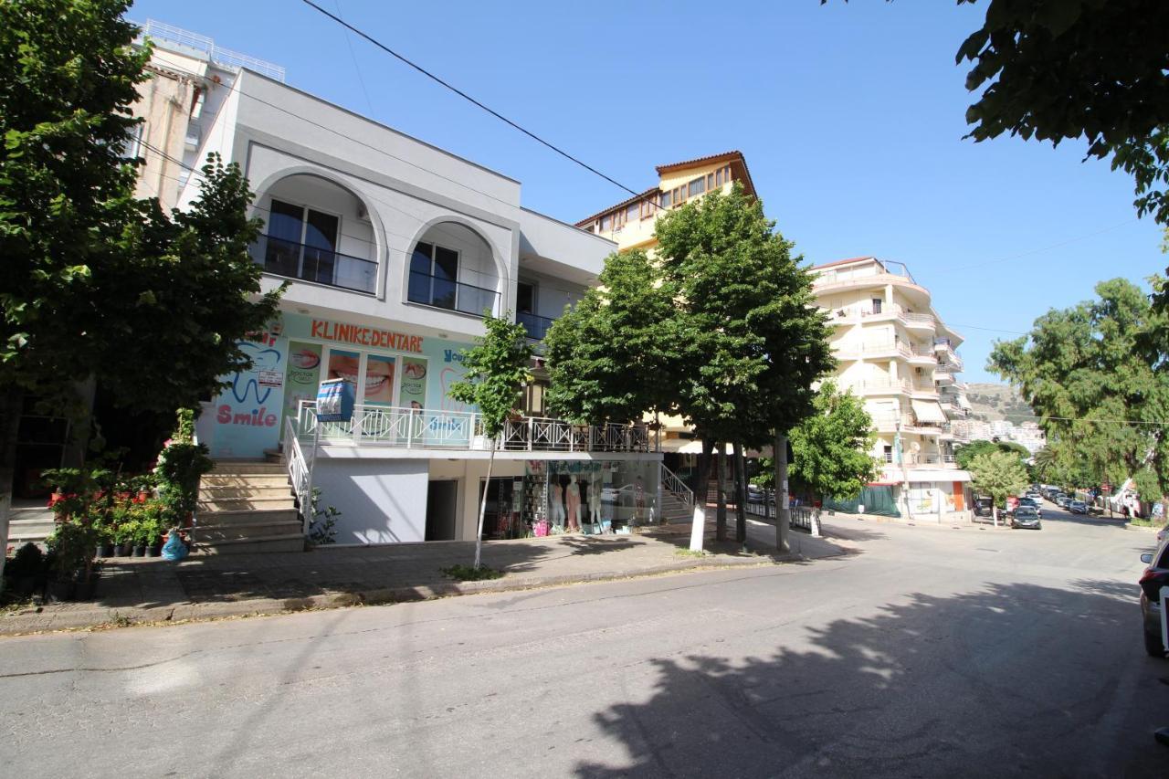 Vila 31 Sarandë エクステリア 写真