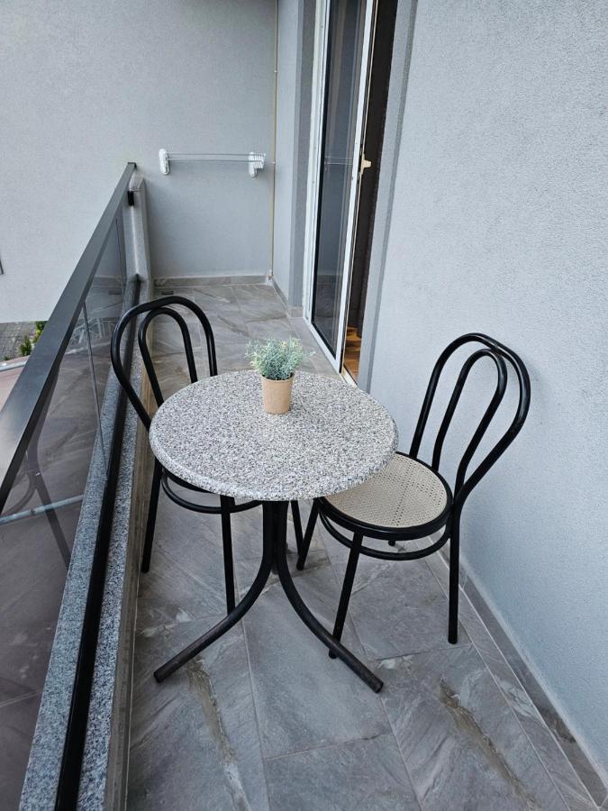 Vila 31 Sarandë エクステリア 写真