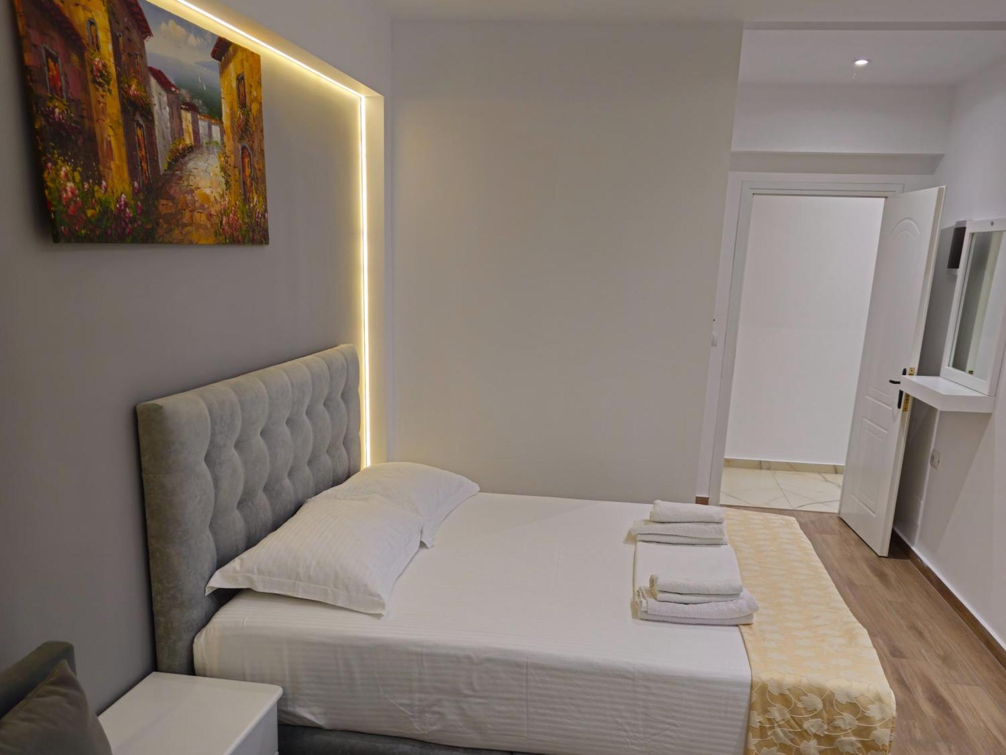 Vila 31 Sarandë エクステリア 写真